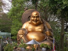 buddhism-220x165 Почему буддизм, так популярен, в современном мире?