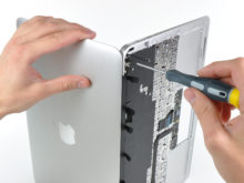 remont-macbook-air-220x165 Как мы MacBook ремонтировали