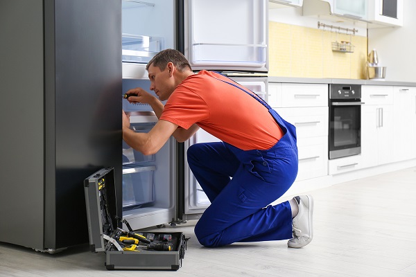 LG-refrigerator-repair Почему ремонт холодильника лучше поручить сервисному центру?
